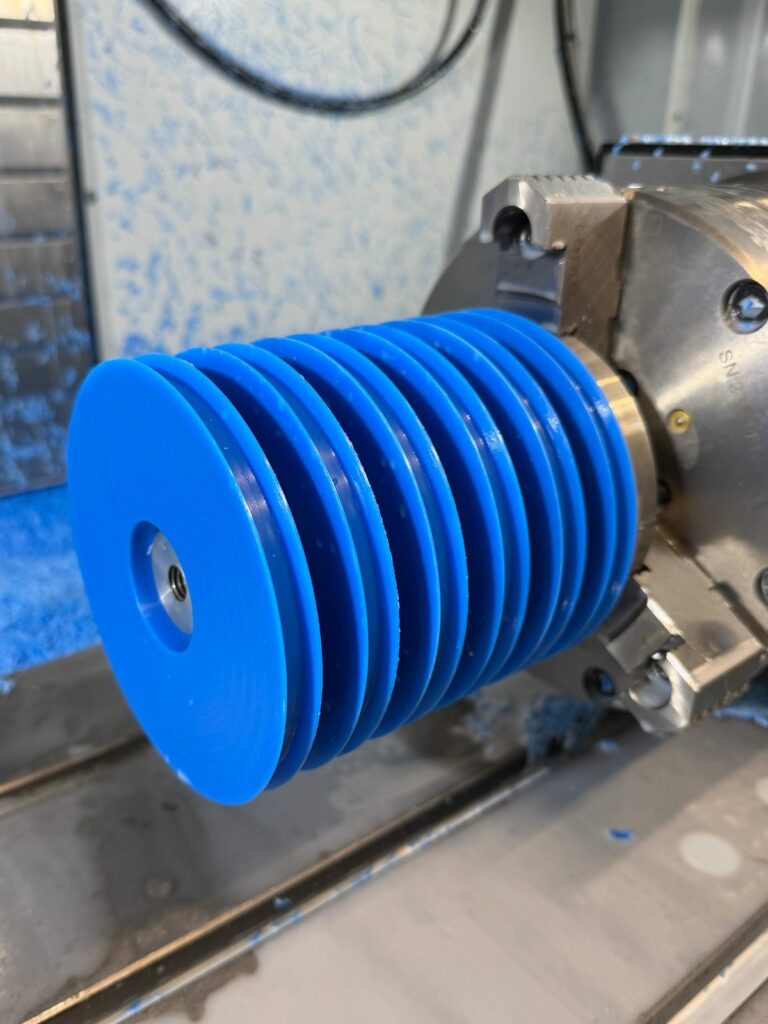 usinage en pehd bleu de poulie